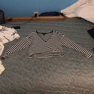 Black and white striped long sleeve crop top
